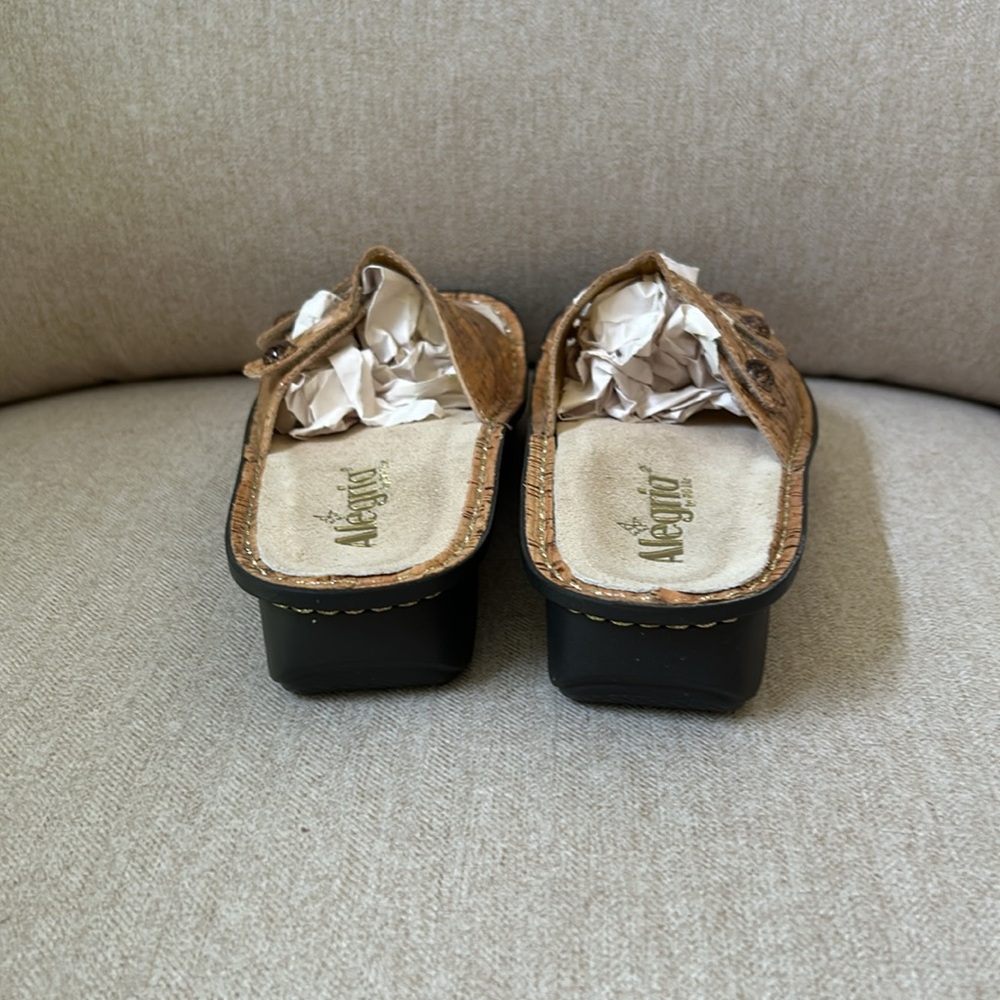 Algeria Sandals - Picture 3 of 4